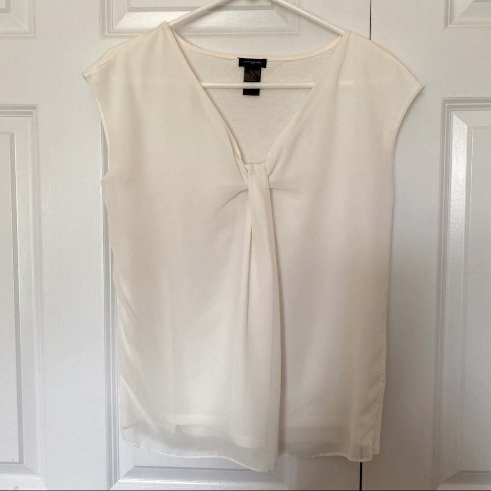 Ann Taylor Sleeveless Chiffon Blouse Off White